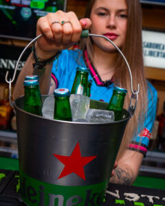 Cubo de cerveza en QW Sport Bar